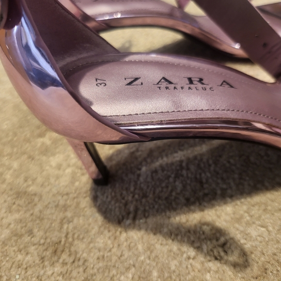 Heels shoes - Picture 3 of 3